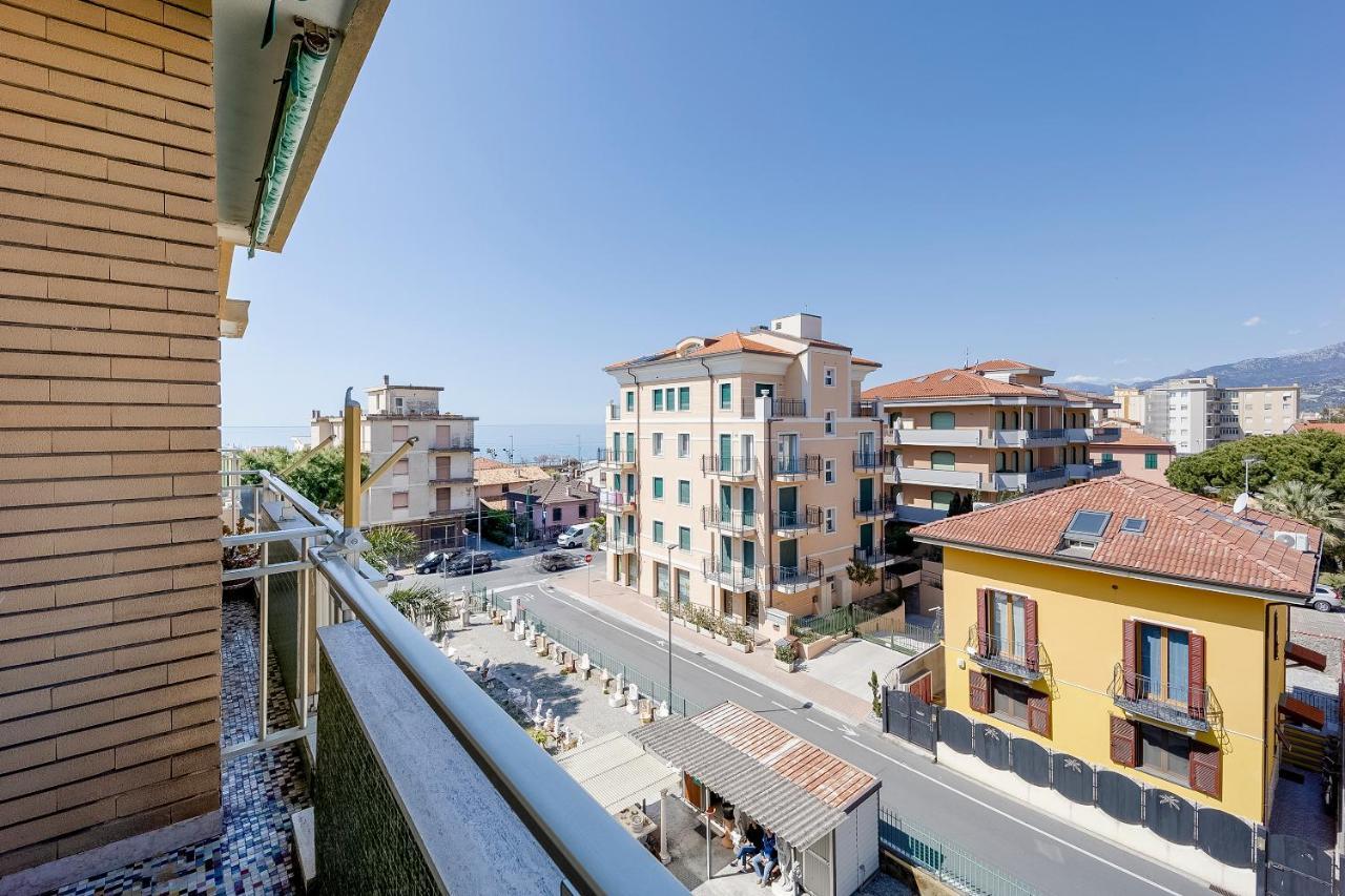 Victoria Apartment Bordighera Buitenkant foto