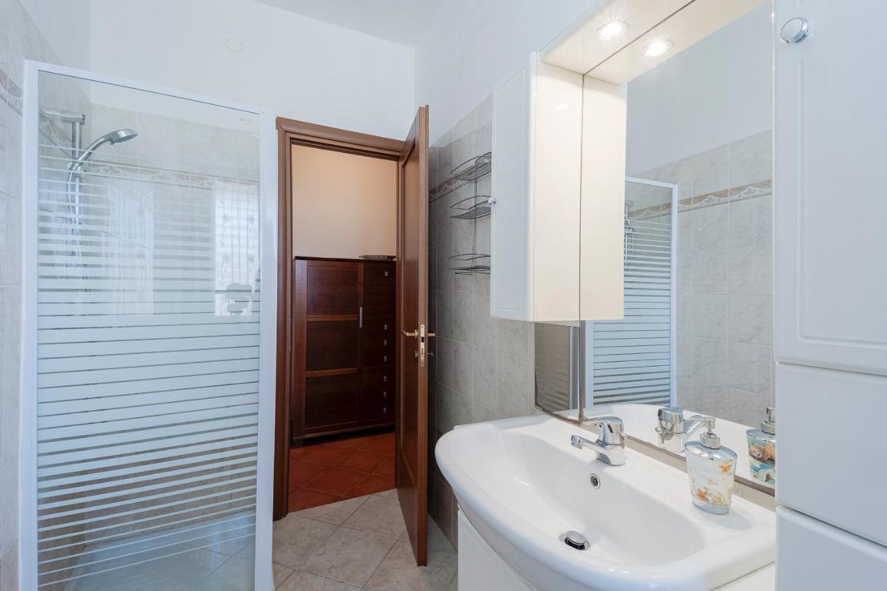 Victoria Apartment Bordighera Buitenkant foto